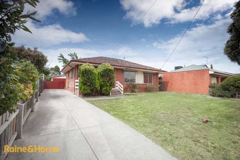 Photo - 19 Dobell Avenue, Sunbury VIC 3429 - Image 14