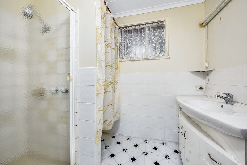 Photo - 19 Dome Court, Springvale South VIC 3172 - Image 10