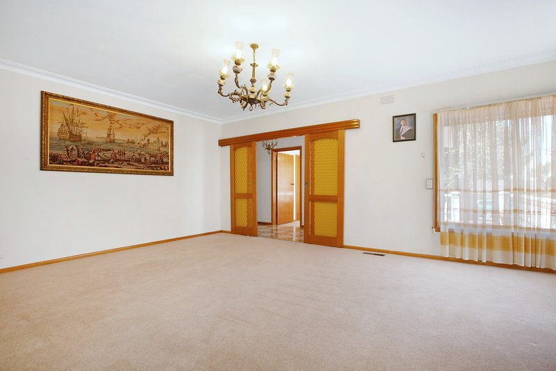 Photo - 19 Don Street, Reservoir VIC 3073 - Image 3