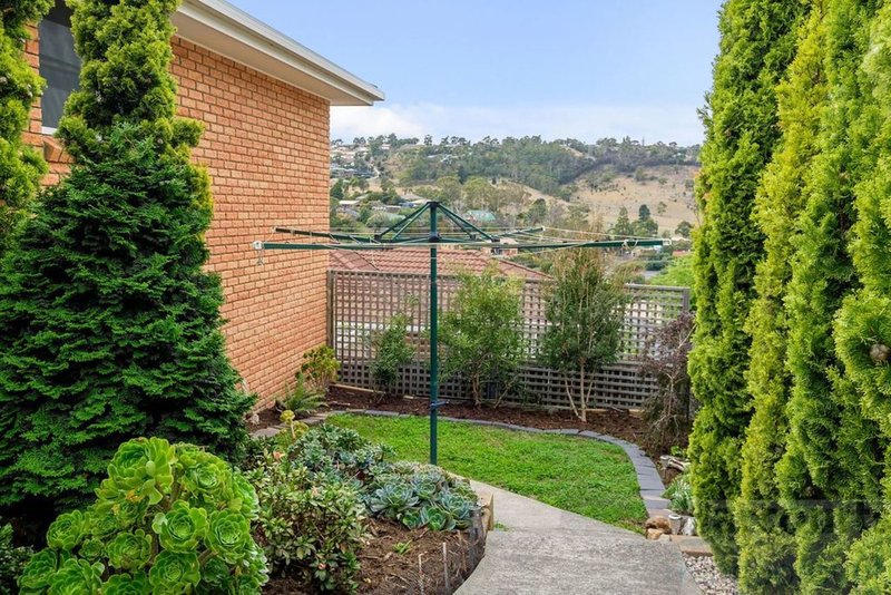 Photo - 1/9 Donald Court, Glenorchy TAS 7010 - Image 14