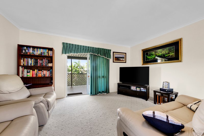 Photo - 19 Doonside Parade, Brendale QLD 4500 - Image 3