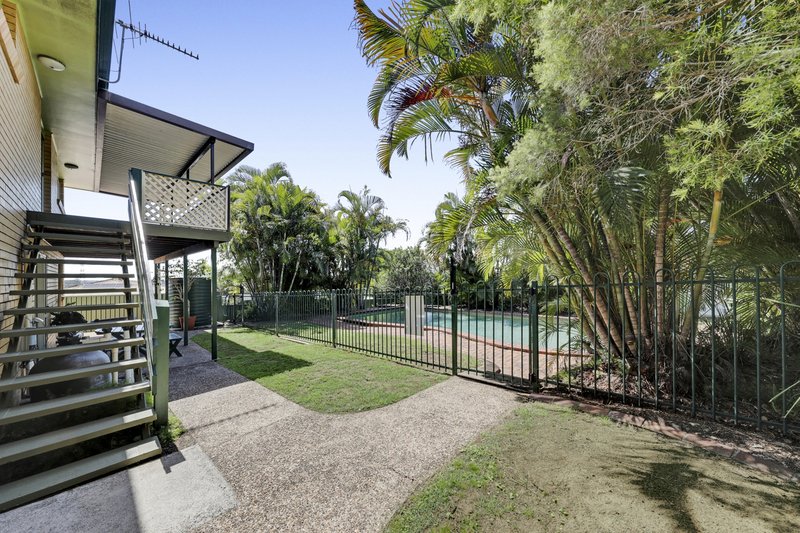 Photo - 19 Doonside Parade, Brendale QLD 4500 - Image 17