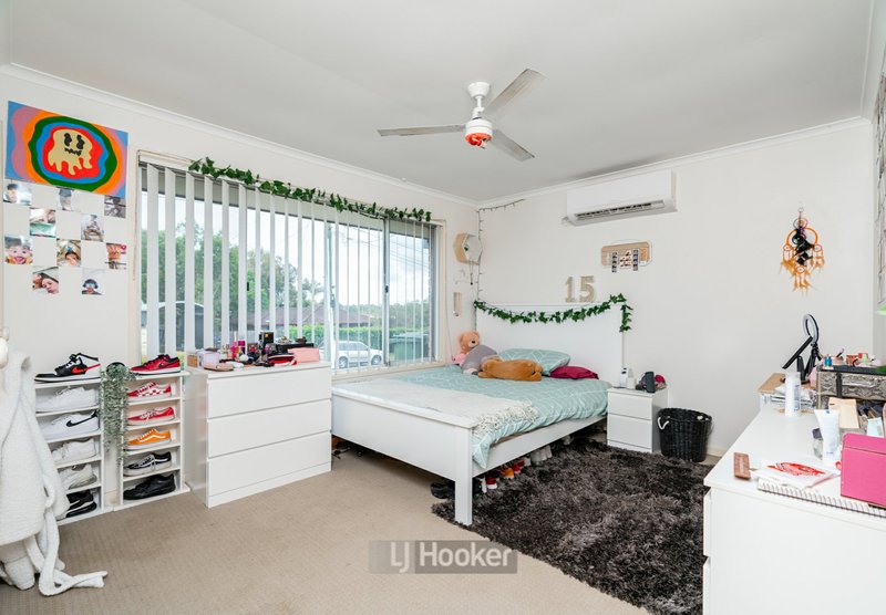 Photo - 19 Dorachus Drive, Regents Park QLD 4118 - Image 7