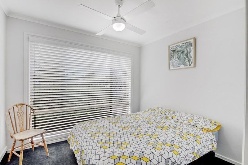 Photo - 19 Dotterel Street, Parrearra QLD 4575 - Image 10