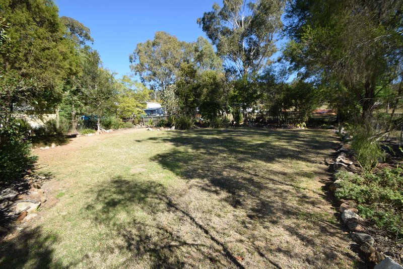 Photo - 19 Down Street, Esk QLD 4312 - Image 7