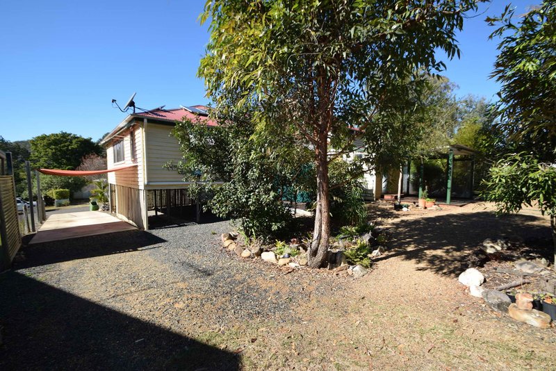 Photo - 19 Down Street, Esk QLD 4312 - Image 8