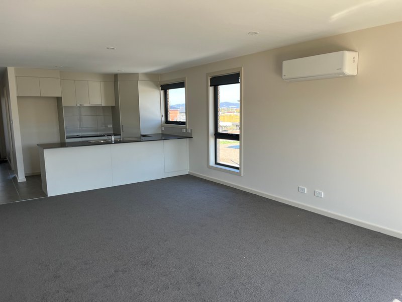 Photo - 19 Downwards Way, Sorell TAS 7172 - Image 6