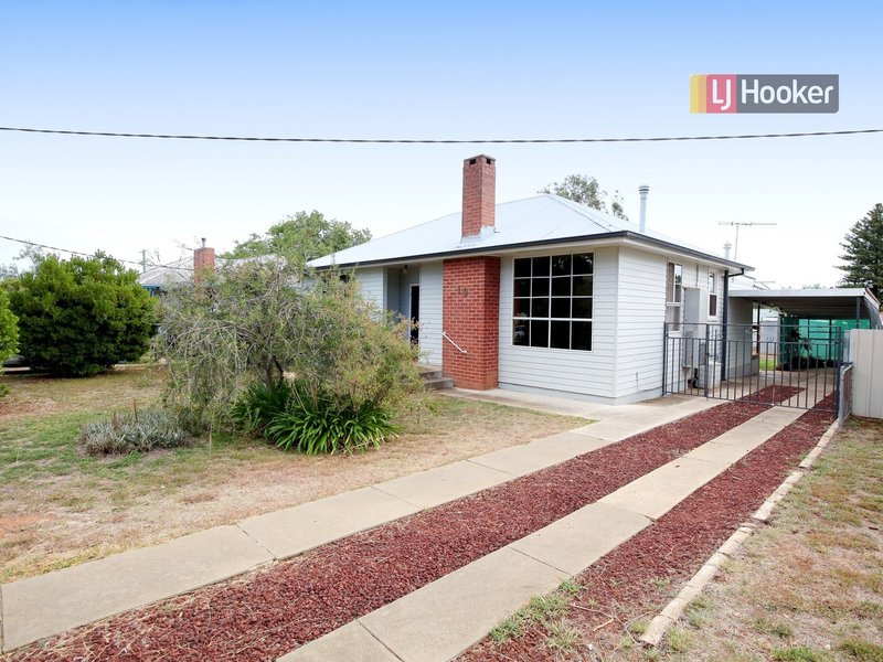 Photo - 19 Doyle Avenue, Mount Austin NSW 2650 - Image 1