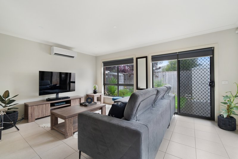 Photo - 19 Draper Crescent, Epping VIC 3076 - Image 3