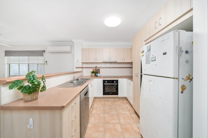 Photo - 19 Dumaresq Crescent, Murrumba Downs QLD 4503 - Image 4