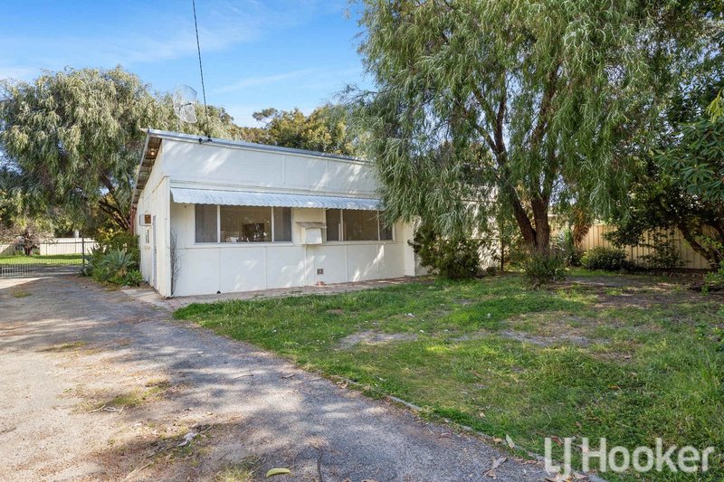 Photo - 19 Duncan Road, Coodanup WA 6210 - Image 1