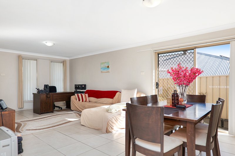 Photo - 1/9 Durban Crescent, East Maitland NSW 2323 - Image 7