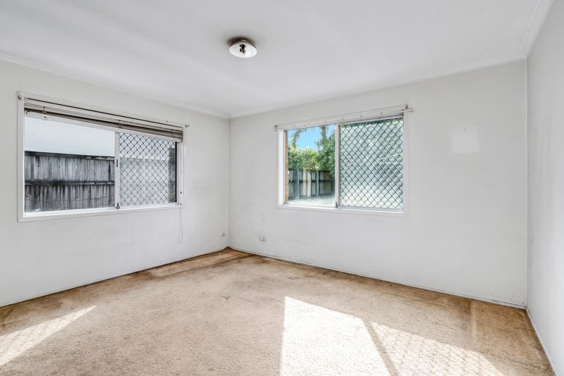 Photo - 19 Durran Street, Tugun QLD 4224 - Image 5