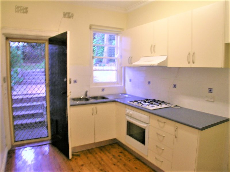 Photo - 19 Eastern Avenue, Dover Heights NSW 2030 - Image 2