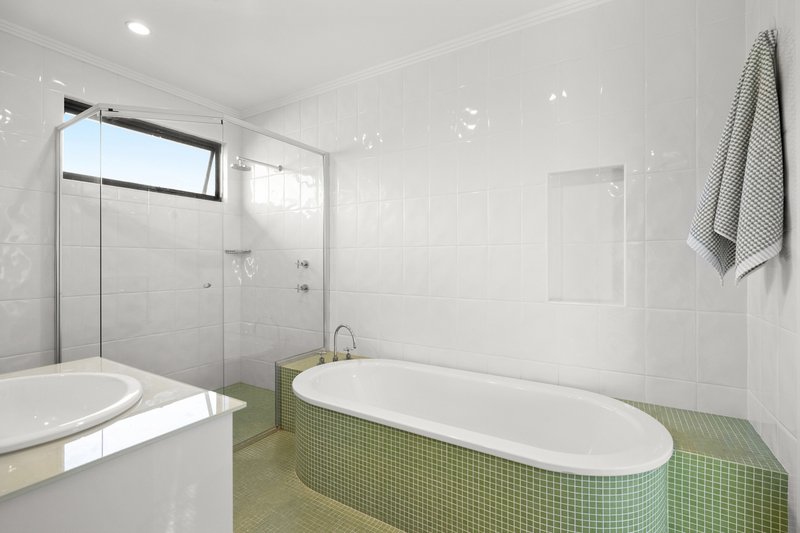 Photo - 19 Ebor Road, Palm Beach NSW 2108 - Image 17