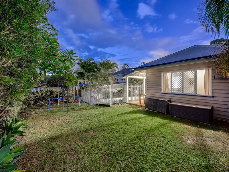 Photo - 19 Eckersley Street, Tarragindi QLD 4121 - Image 16