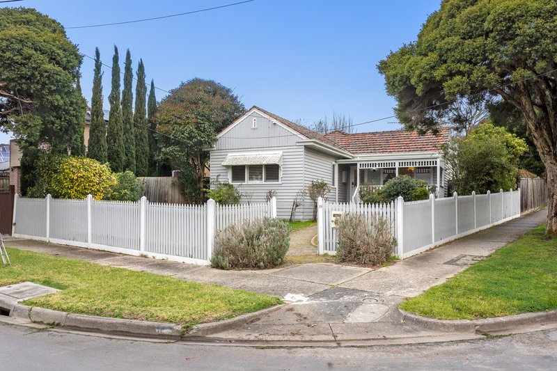 19 Eden Avenue, Box Hill South VIC 3128