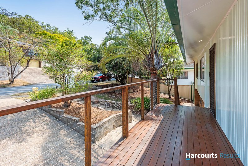 Photo - 19 Edgehill Street, Nathan QLD 4111 - Image 2