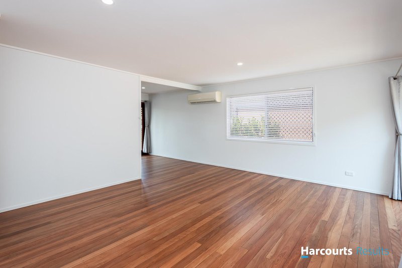 Photo - 19 Edgehill Street, Nathan QLD 4111 - Image 3