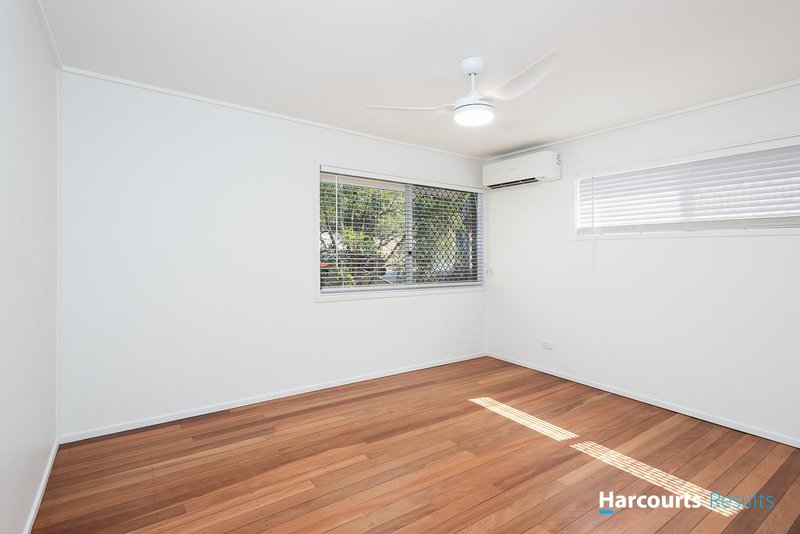 Photo - 19 Edgehill Street, Nathan QLD 4111 - Image 5