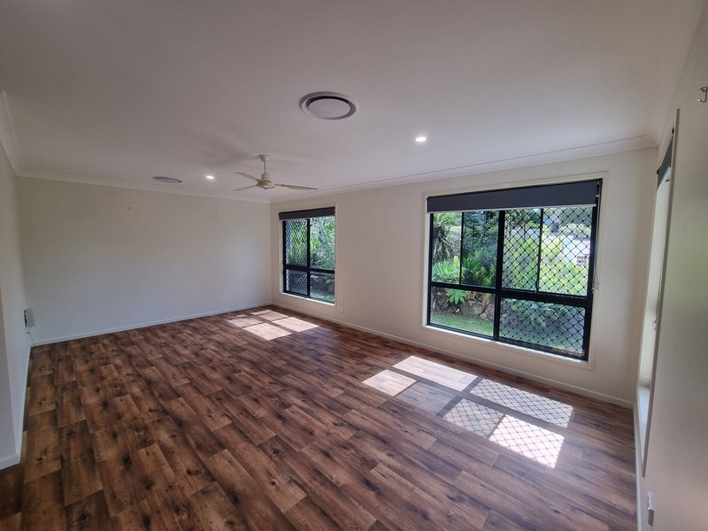 Photo - 19 Edgewater Court, Craignish QLD 4655 - Image 2