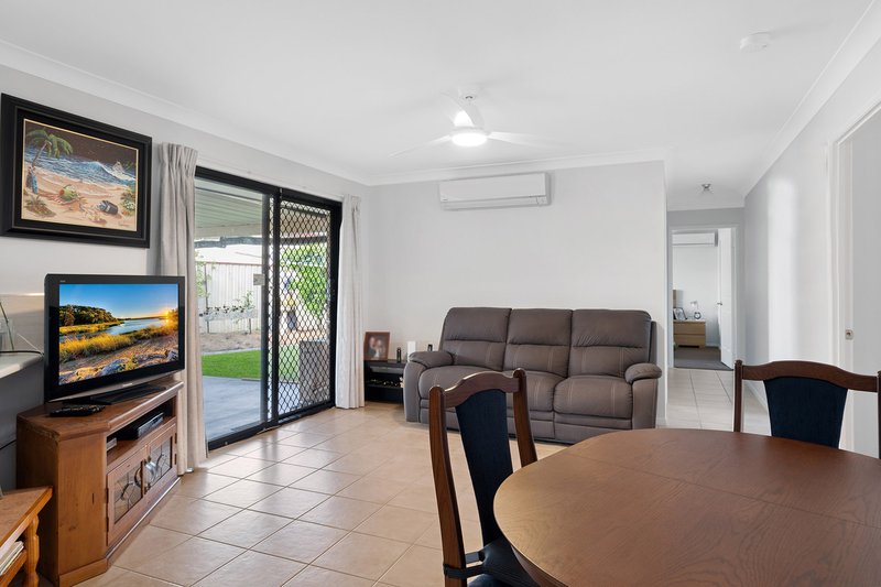 Photo - 19 Edinburgh Drive, Bethania QLD 4205 - Image 5