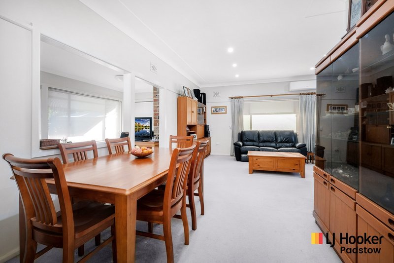 Photo - 19 Edinburgh Drive, Revesby Heights NSW 2212 - Image 5