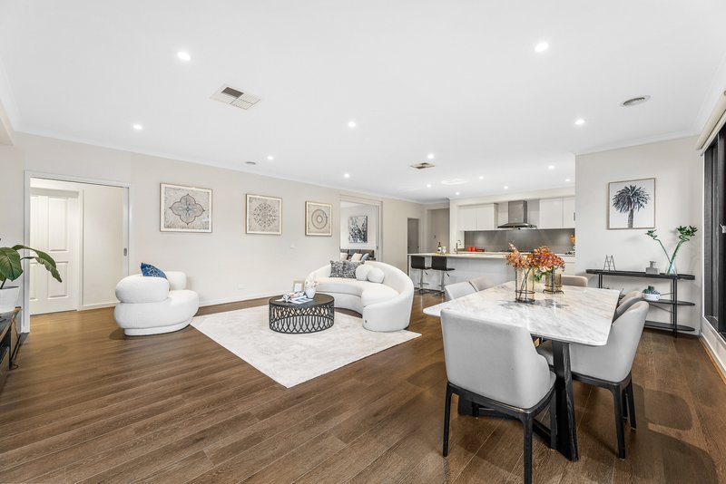 Photo - 19 Edinburgh Road, Blackburn South VIC 3130 - Image 6