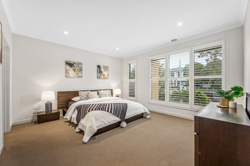 Photo - 19 Edinburgh Road, Blackburn South VIC 3130 - Image 10