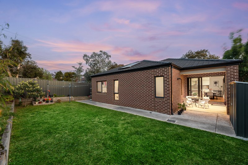Photo - 19 Edinburgh Road, Blackburn South VIC 3130 - Image 16