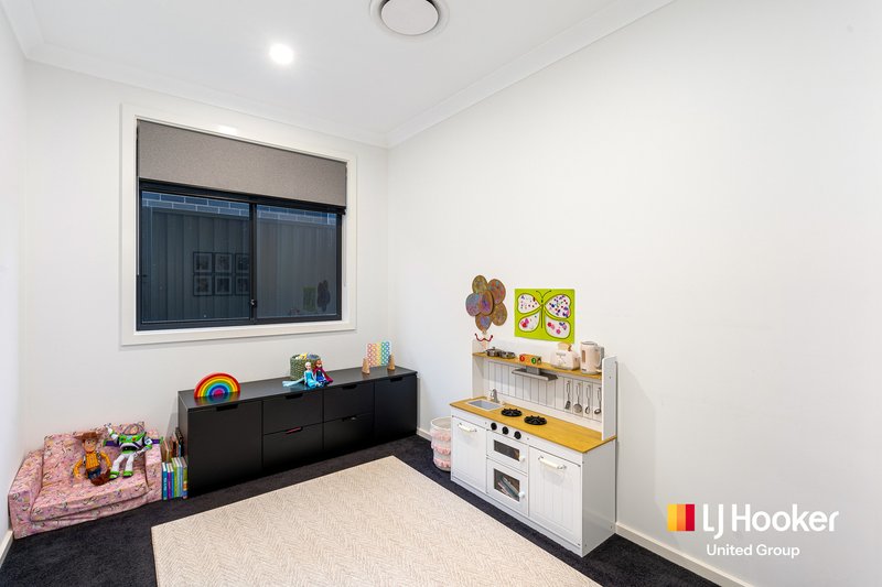Photo - 19 Egan Crescent, Cobbitty NSW 2570 - Image 12