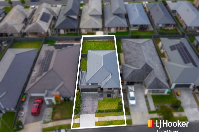 Photo - 19 Egan Crescent, Cobbitty NSW 2570 - Image 15