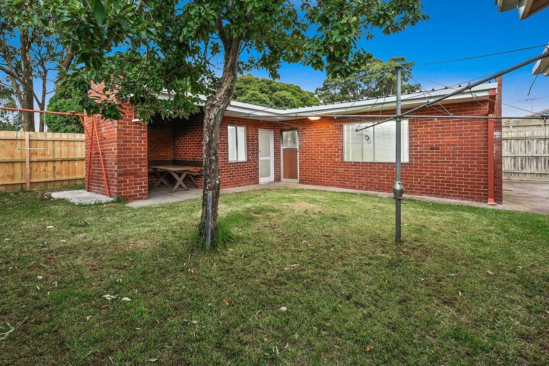 Photo - 19 Eildon Drive, Keysborough VIC 3173 - Image 14