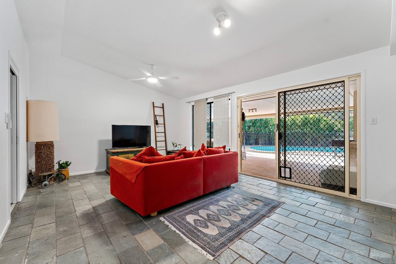 Photo - 19 Elderslie Place, Forest Lake QLD 4078 - Image 6