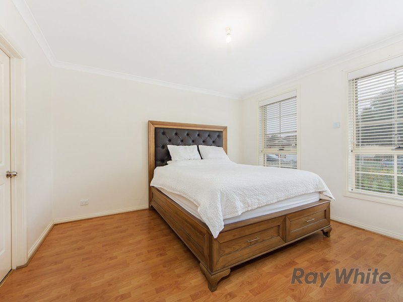 Photo - 19 Elissa Way, St Albans VIC 3021 - Image 5