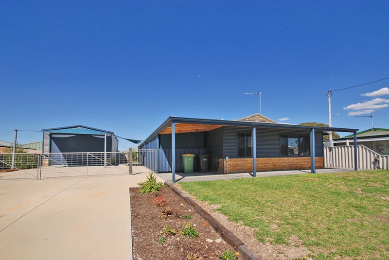 19 Elizabeth Way, Jurien Bay WA 6516