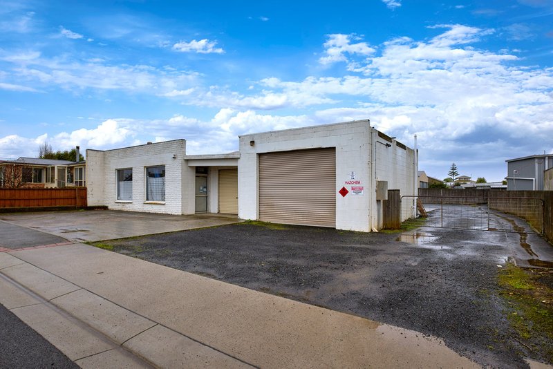 Photo - 19 Ellenor Street, Scottsdale TAS 7260 - Image 3