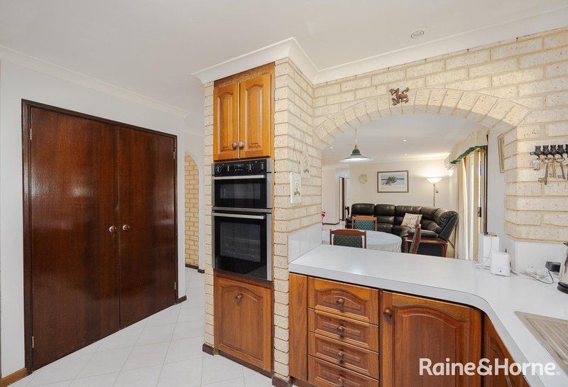 Photo - 19 Elvey Place, Usher WA 6230 - Image 24