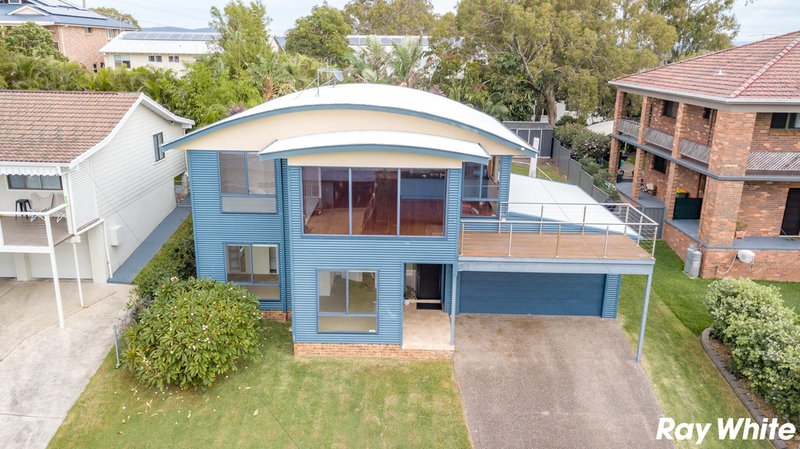 19 Emerald Place, Green Point NSW 2428