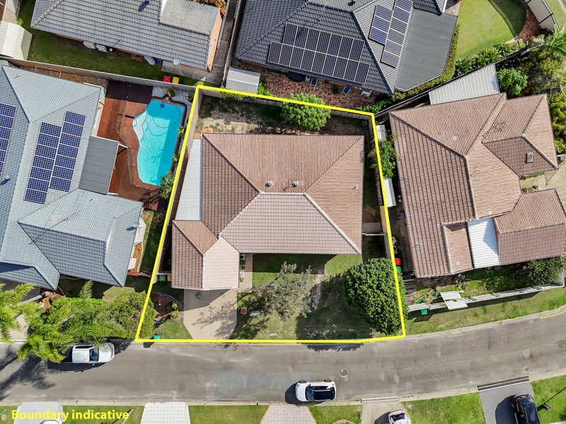 Photo - 19 Emerton Crescent, Robina QLD 4226 - Image 16