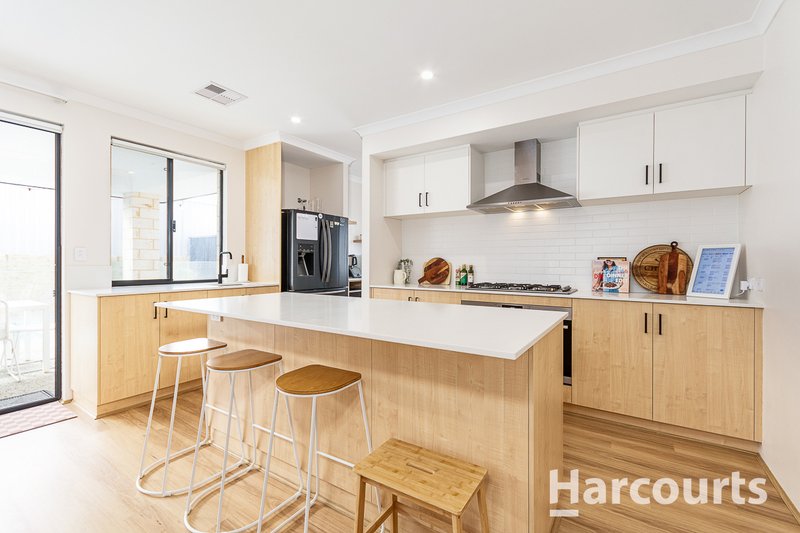 Photo - 19 Eminence Street, Sinagra WA 6065 - Image 1