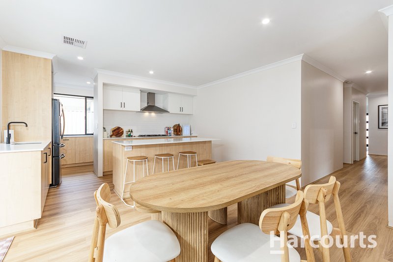 Photo - 19 Eminence Street, Sinagra WA 6065 - Image 9