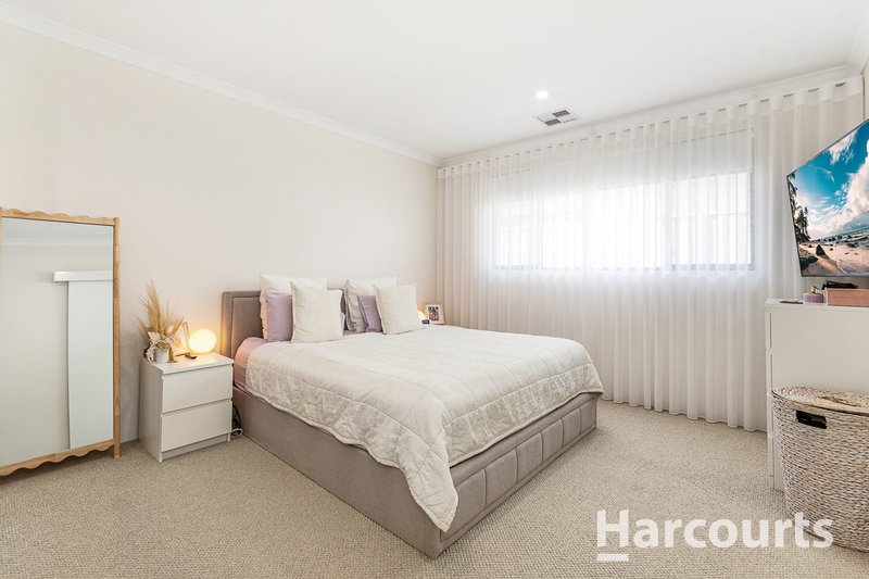 Photo - 19 Eminence Street, Sinagra WA 6065 - Image 16