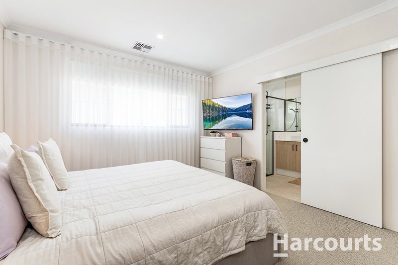 Photo - 19 Eminence Street, Sinagra WA 6065 - Image 18