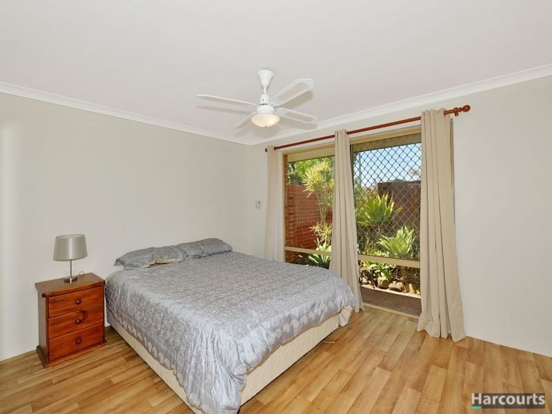 Photo - 19 Erica Street, Coodanup WA 6210 - Image 9