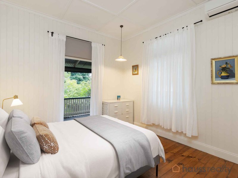 Photo - 19 Erinvale Street, Corinda QLD 4075 - Image 2