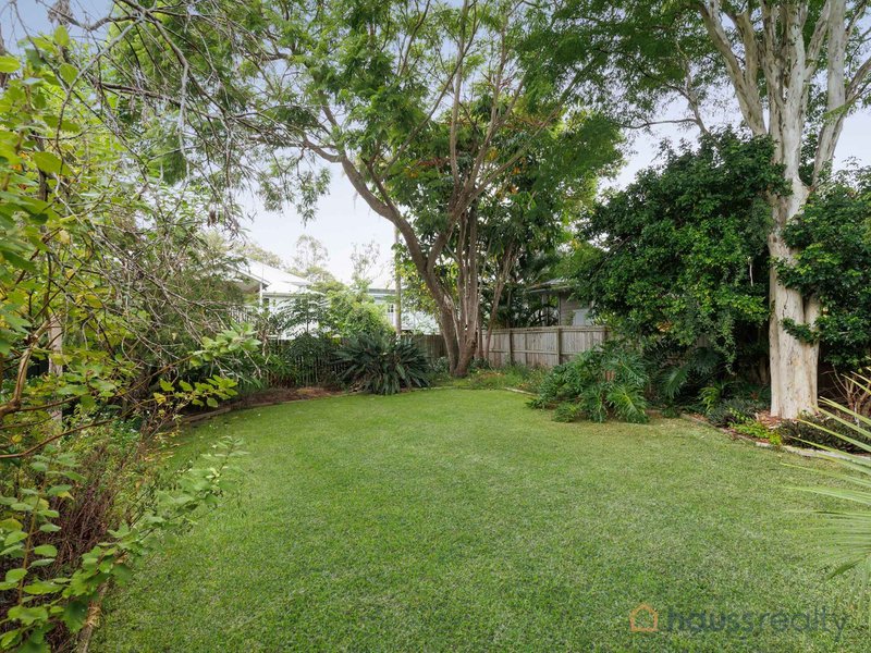 Photo - 19 Erinvale Street, Corinda QLD 4075 - Image 8