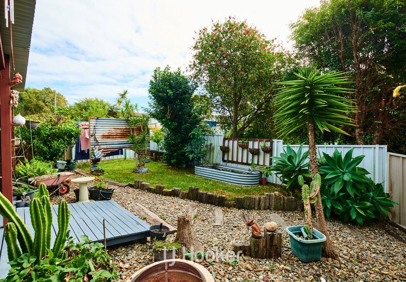 Photo - 19 Escapade Avenue, Diamond Beach NSW 2430 - Image 16