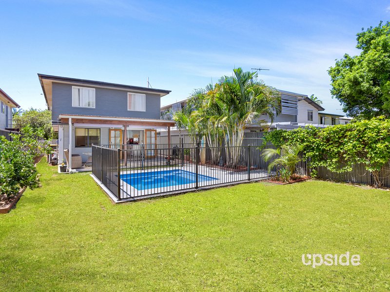 Photo - 19 Ettie Street, Redcliffe QLD 4020 - Image 12