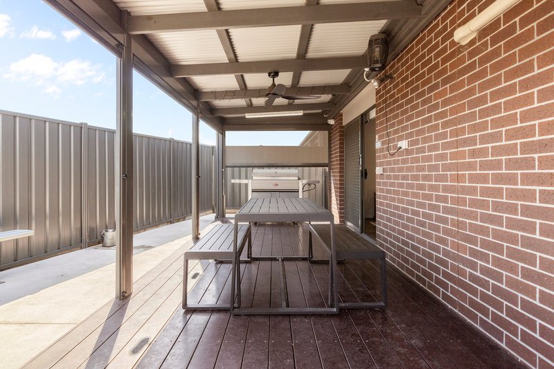 Photo - 19 Expedition Way, Corio VIC 3214 - Image 9